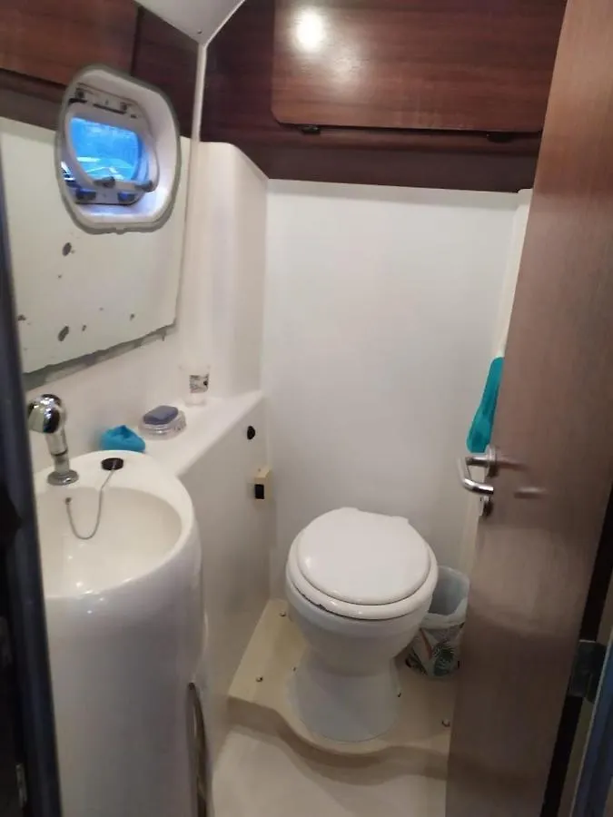 Imagine972 Martinique Bateau Hotel A Quai Le Marin 3 Cabines 3 Salles De Bains 6 Pers Maxi Martinique