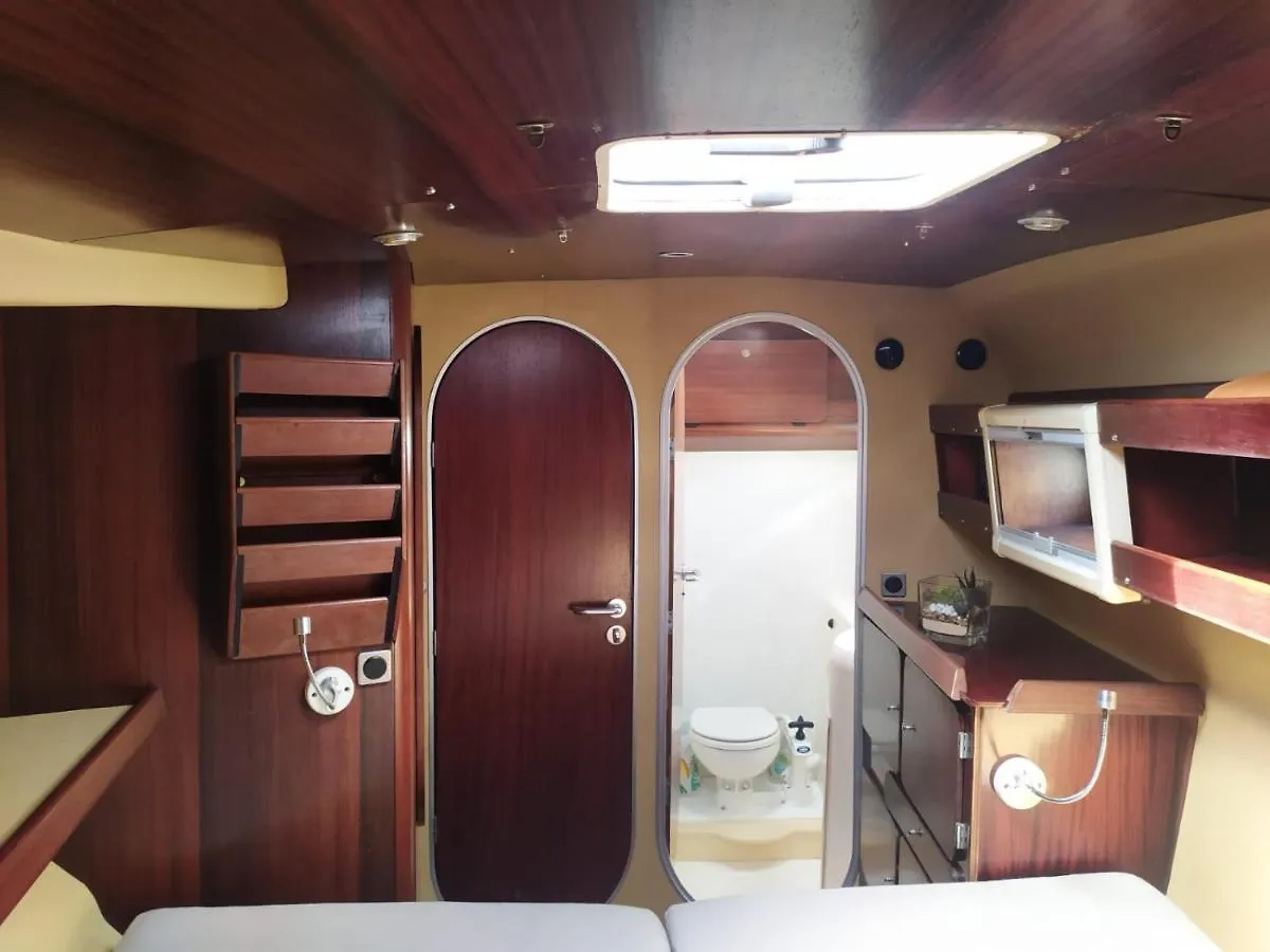 Imagine972 Martinique Bateau Hotel A Quai Le Marin 3 Cabines 3 Salles De Bains 6 Pers Maxi Botel