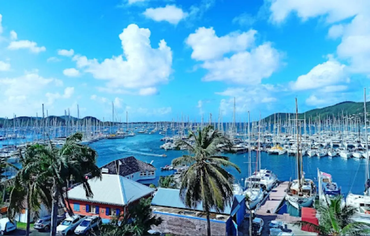 Botel Imagine972 Martinique Bateau Hotel A Quai Le Marin 3 Cabines 3 Salles De Bains 6 Pers Maxi Martinique